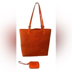 Pre loved Michael Kors quilted jet set Orange Embossed Tote Bag with wristlet